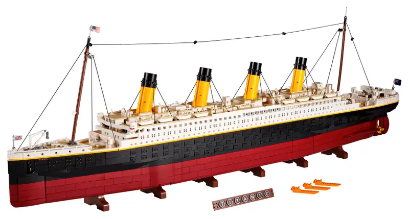 LEGO® Titanic
