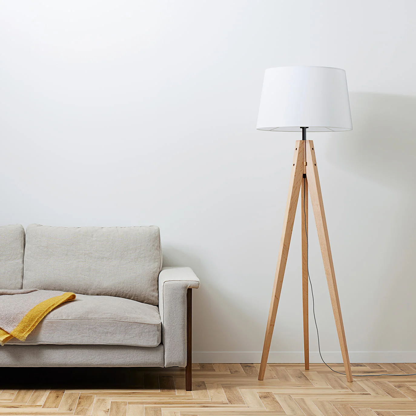 Espresso-floor lamp