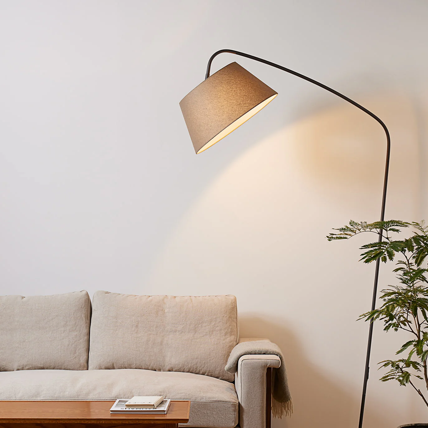 Espresso-living floor lamp