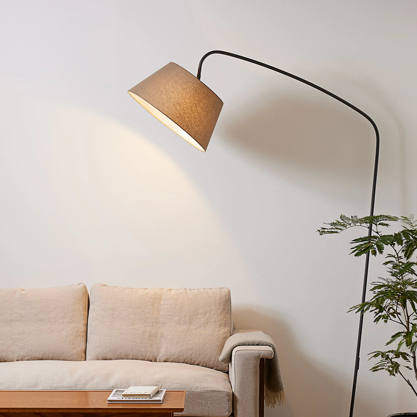 Espresso-living floor lamp