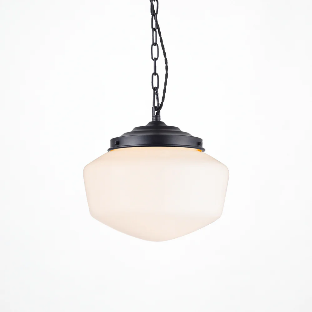 East college-pendant S