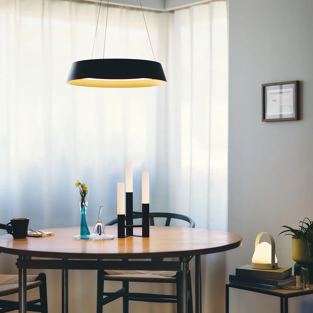 Loop LED-pendant light