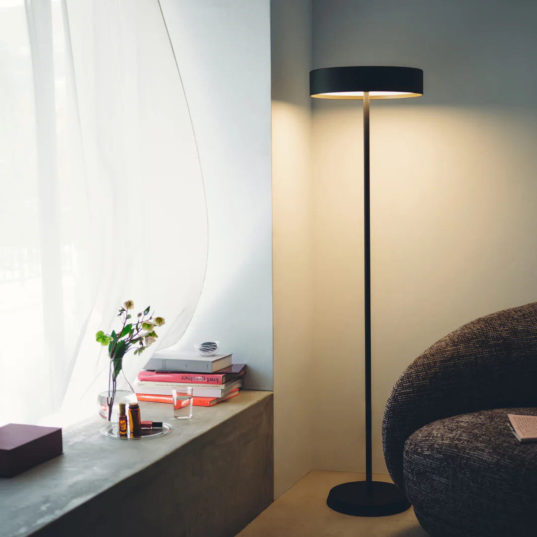 Glow LED-floor lamp