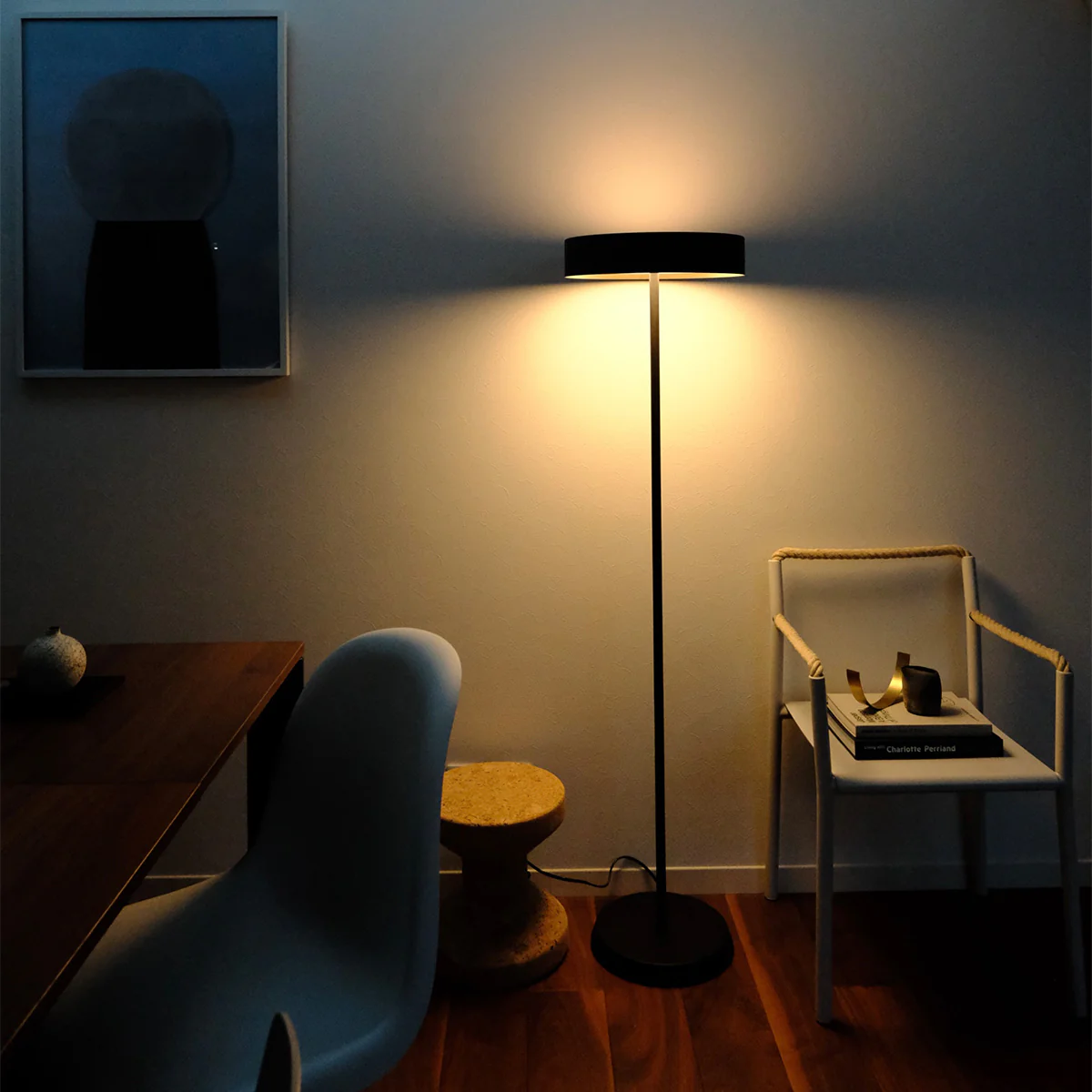 Glow LED-floor lamp