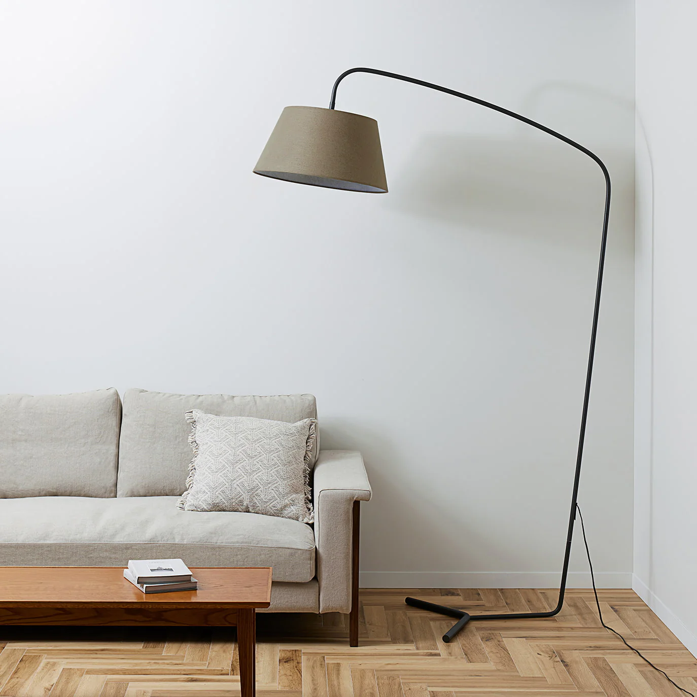 Espresso-living floor lamp