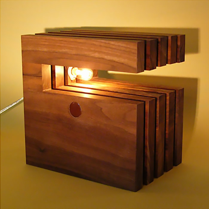 L-WICH スタンドランプ