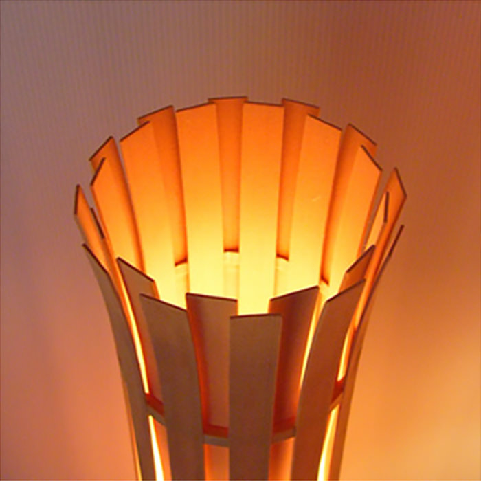 CROWN フロアスタンドライト [生産終了]