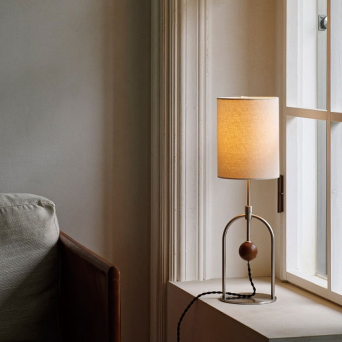 Stark フロアスタンド・シルバー色