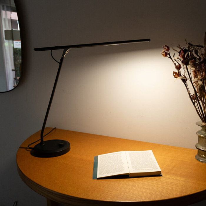 Z-6700 ブラック・調光調色 デスクライト