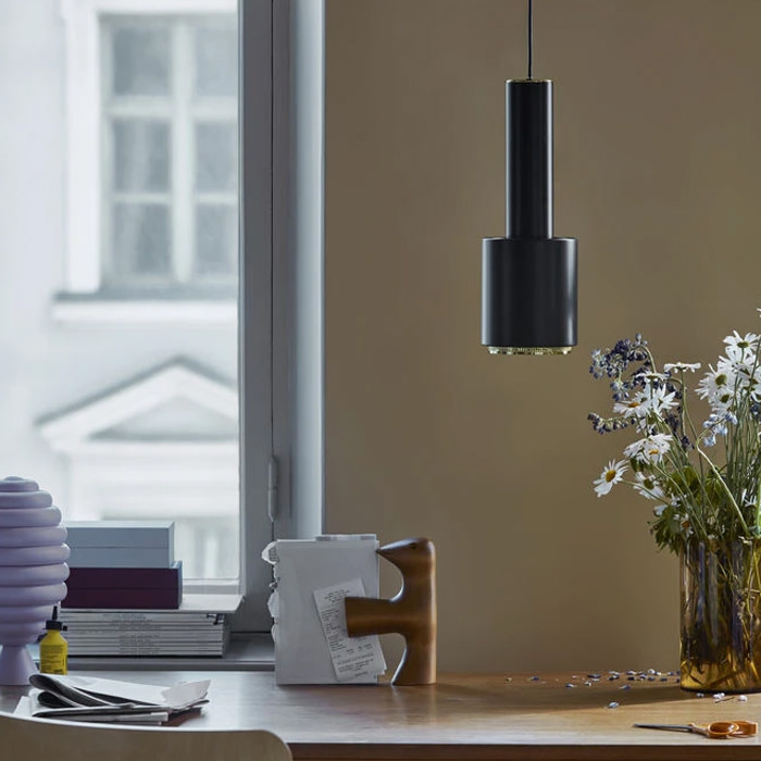 artek A110 HAND GRENADE ペンダントライト｜ブラック