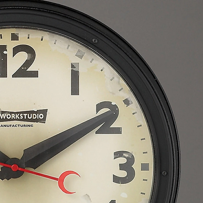 Engineered-clock | ブラック/ビンテージ・スイープムーブメント式