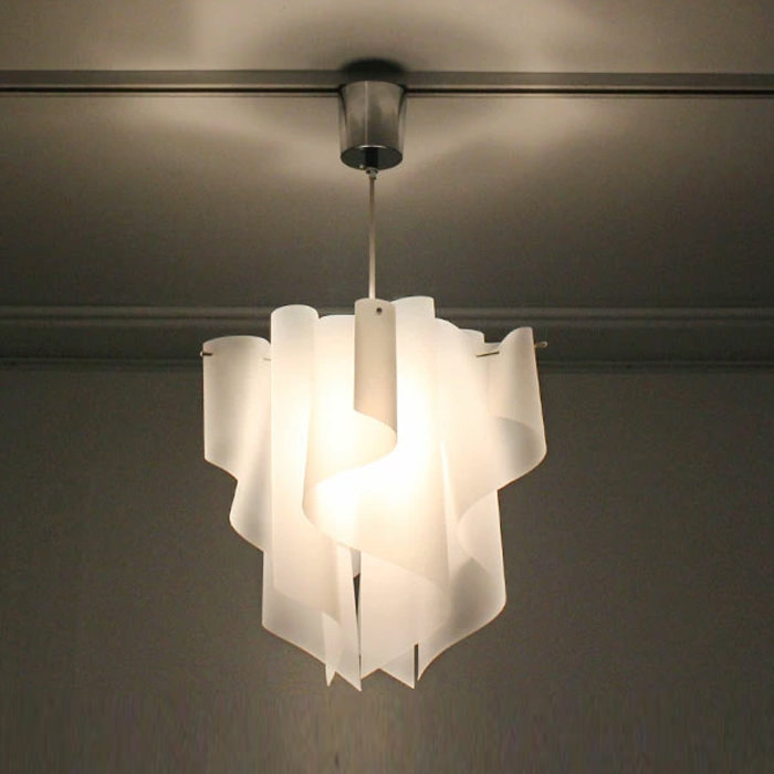 フロスト ペンダントランプ 100W｜高さ調節機能付き