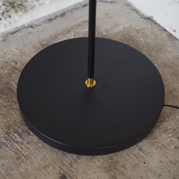 Osku フロアスタンド