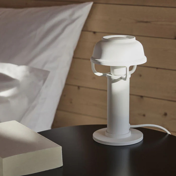 Kori テーブルライト・ホワイト｜artek