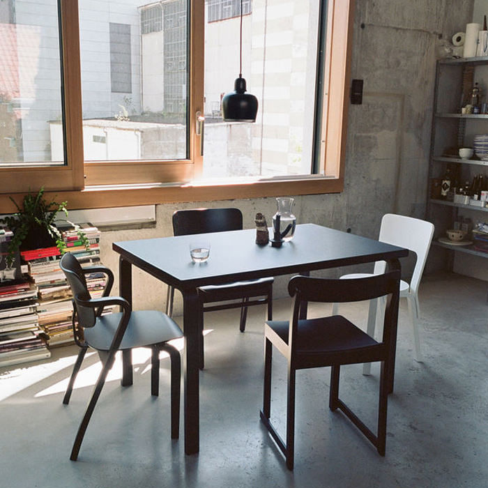 artek A330S ゴールデンベル・ブラック ペンダントライト｜artek