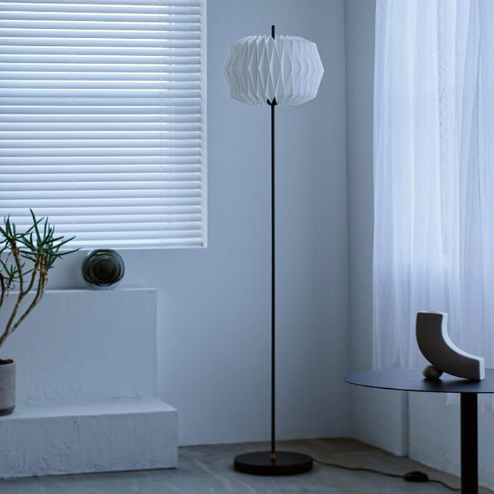 Osku フロアスタンド