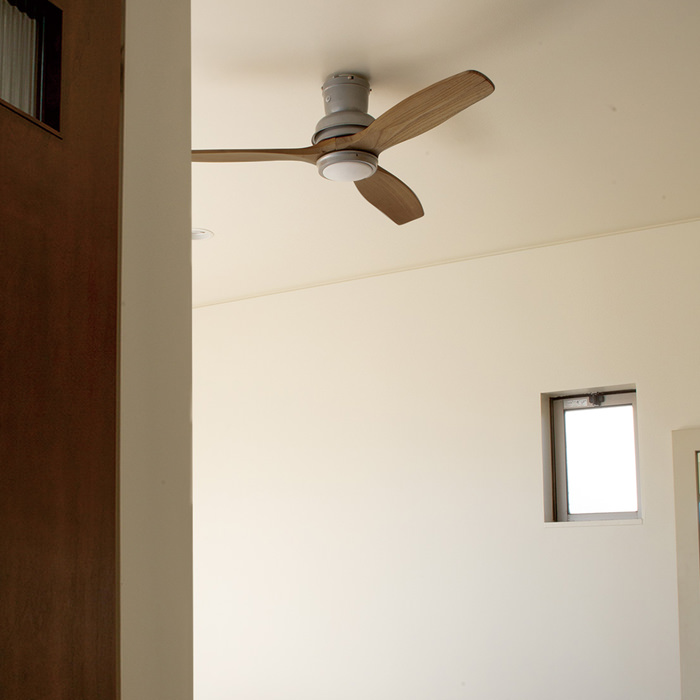 シーリングファンライト｜ビンテージグレー・リモコン・HERMOSA