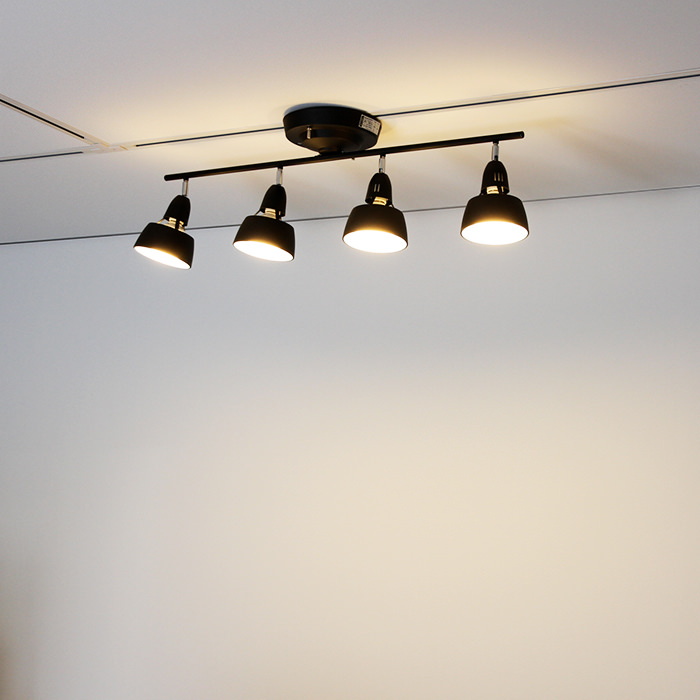 リモコン式 シーリングスポットライト・10~12畳 ブラック