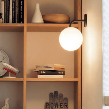 Sphere ブラケットライト ブラック｜半埋込型 乳白アクリル球体