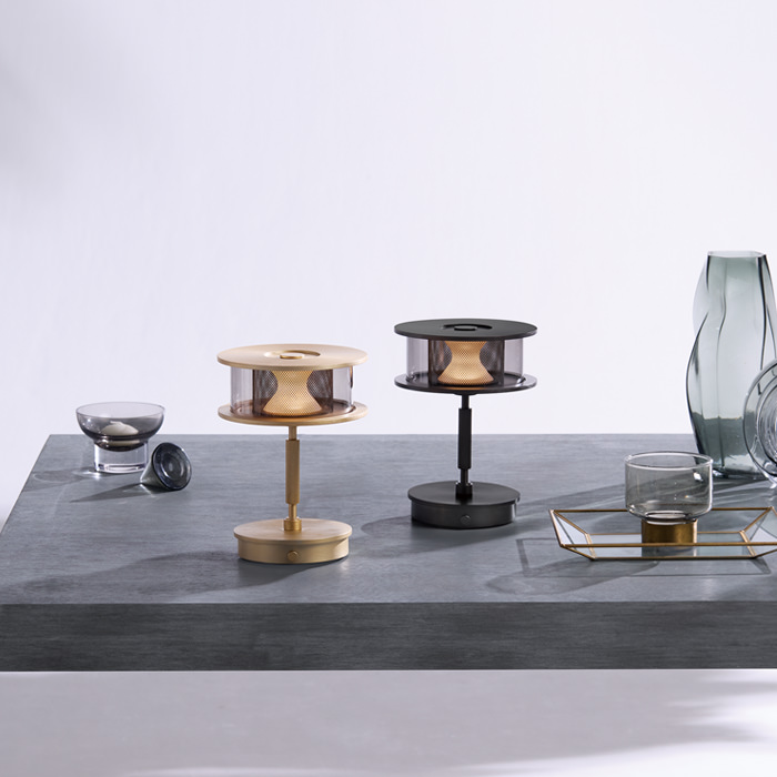 Nocturne 充電式テーブルランプ｜ライトゴールド