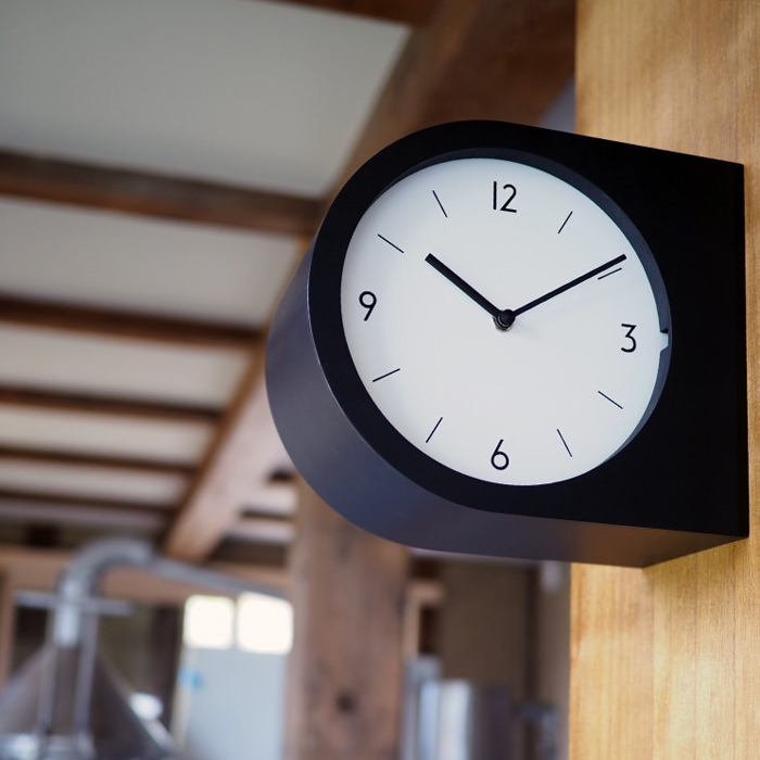 madet 両面時計 ブラック・スイープムーブメント