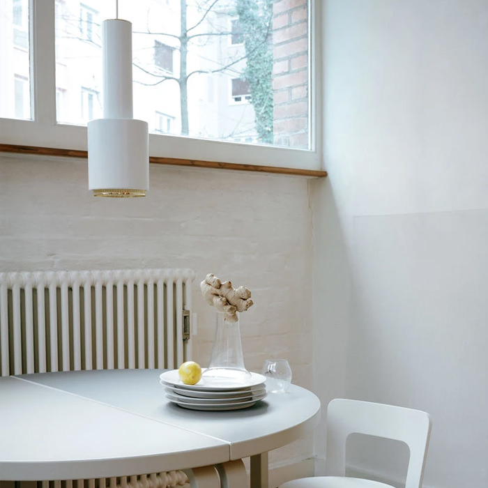 artek A110 HAND GRENADE ペンダントライト｜ホワイト