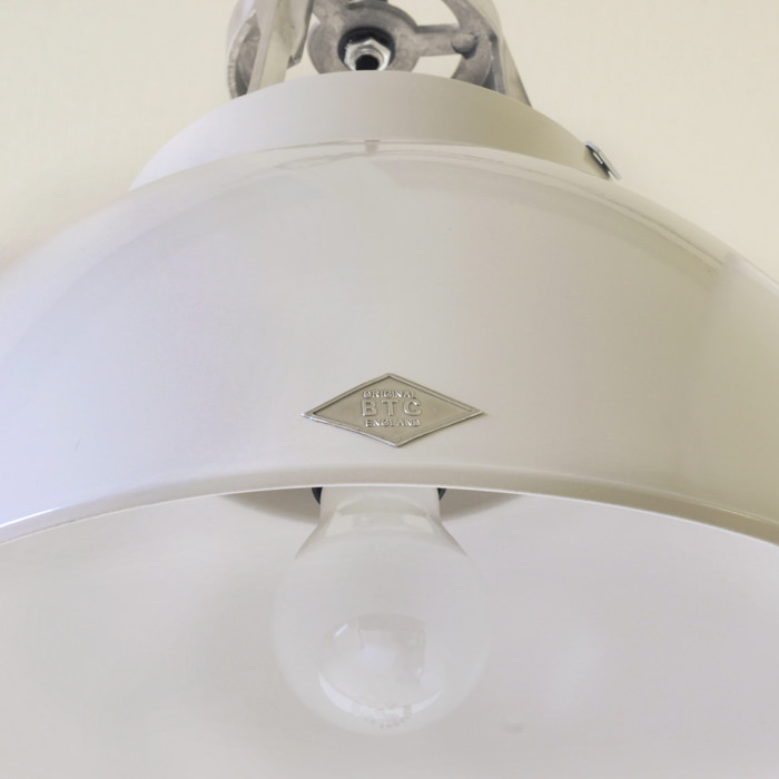 Titan Size-1 ペンダントライト・パテグレー/ホワイト | Original BTC