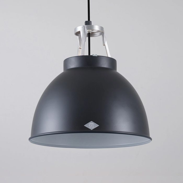 Titan Size-1 ペンダントライト・マットブラック | Original BTC