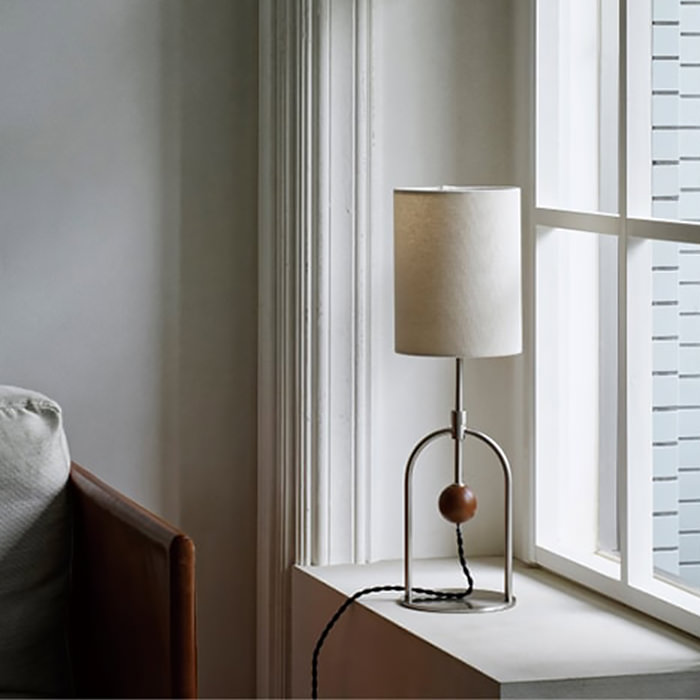 Stark フロアスタンド・シルバー色