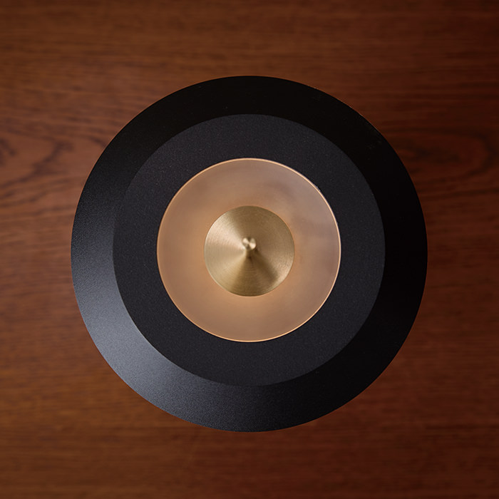 Innocence テーブルランプ(L)｜ブラック