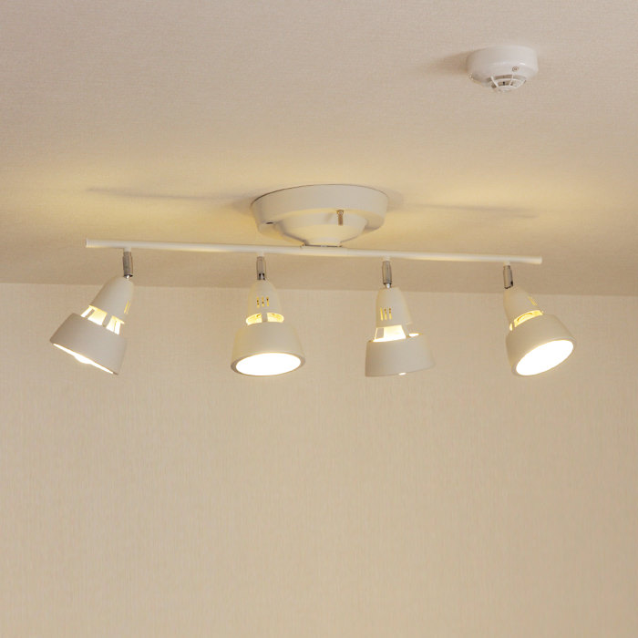 リモコン式 シーリングスポットライト・6-8畳 ホワイト