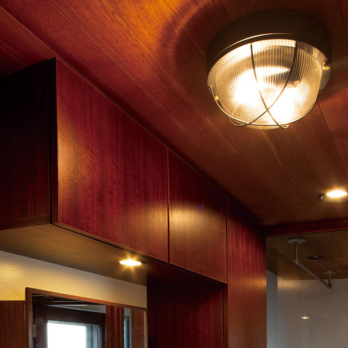 PORT ブラケットライト・80W相当・天井壁面兼用｜シルバー