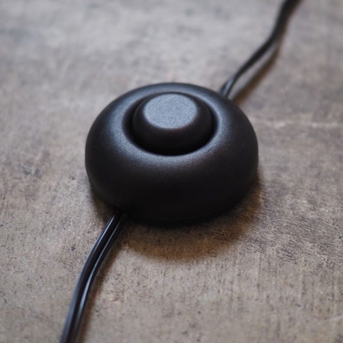 Osku フロアスタンド