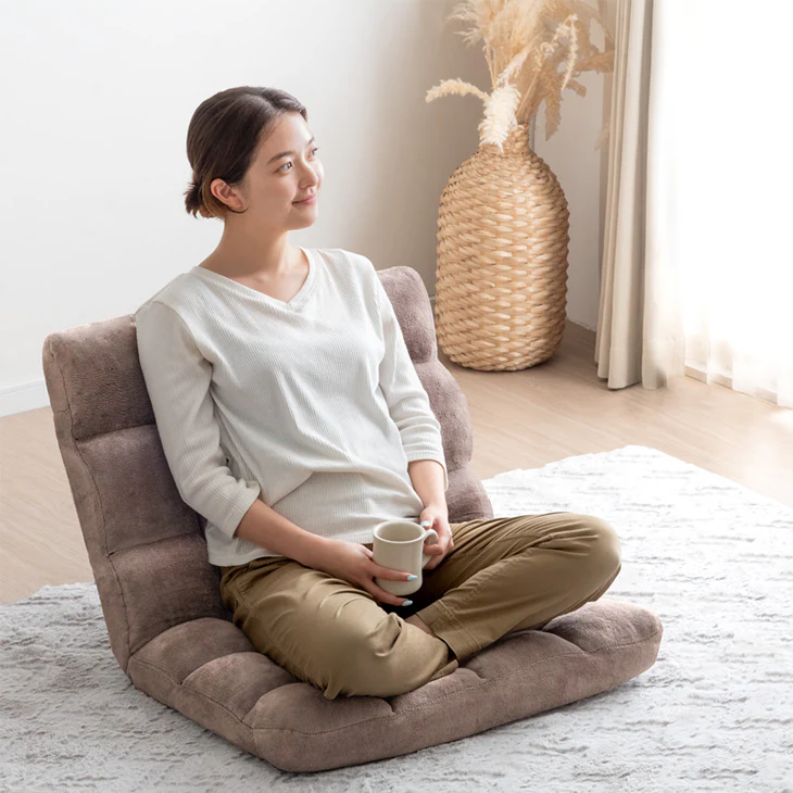 ［幅65cm］14段階 リクライニング ワイド ニュアンスカラー 座椅子 1人掛け 折り畳み コンパクト〔15200127〕