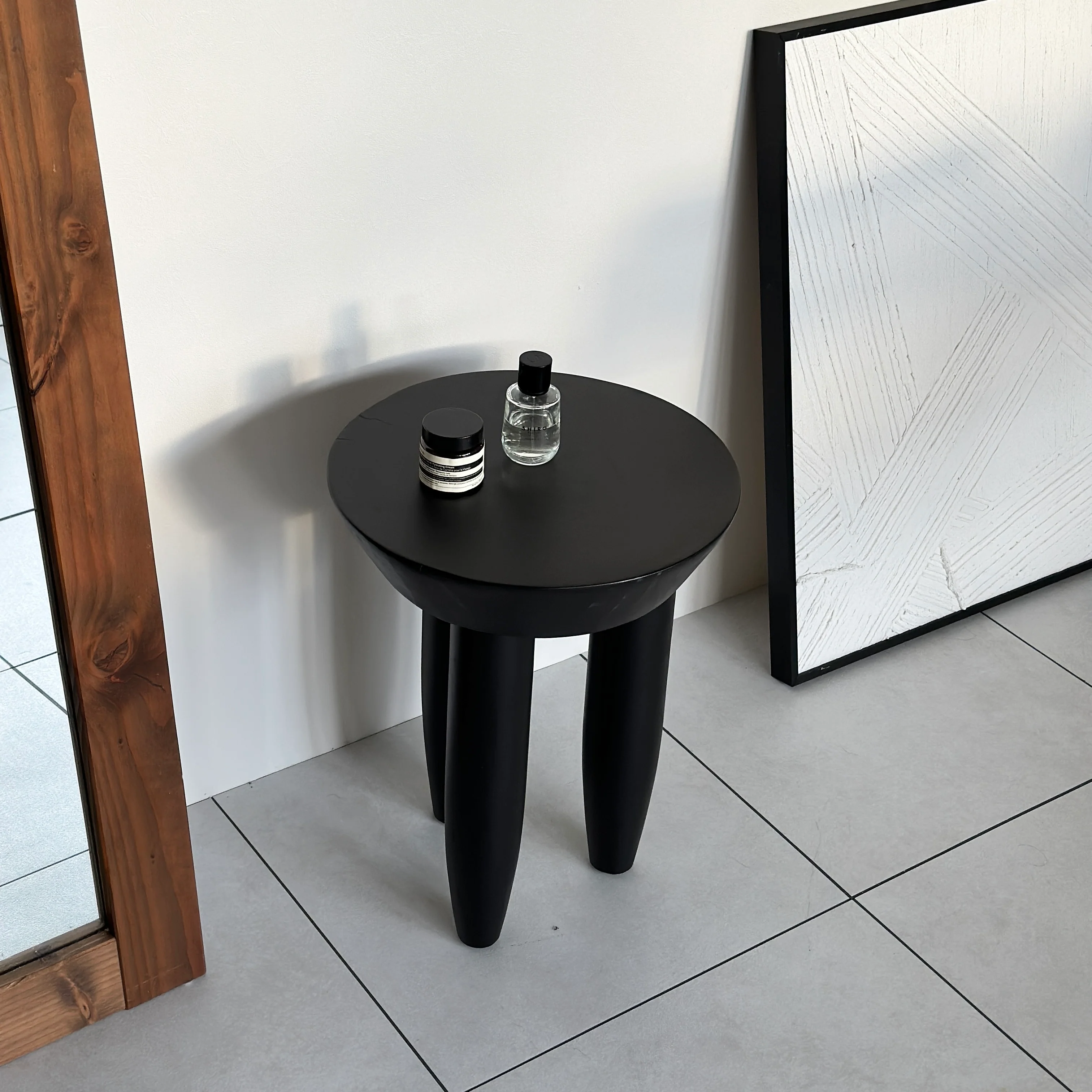 ぽってり脚ウッドスツール