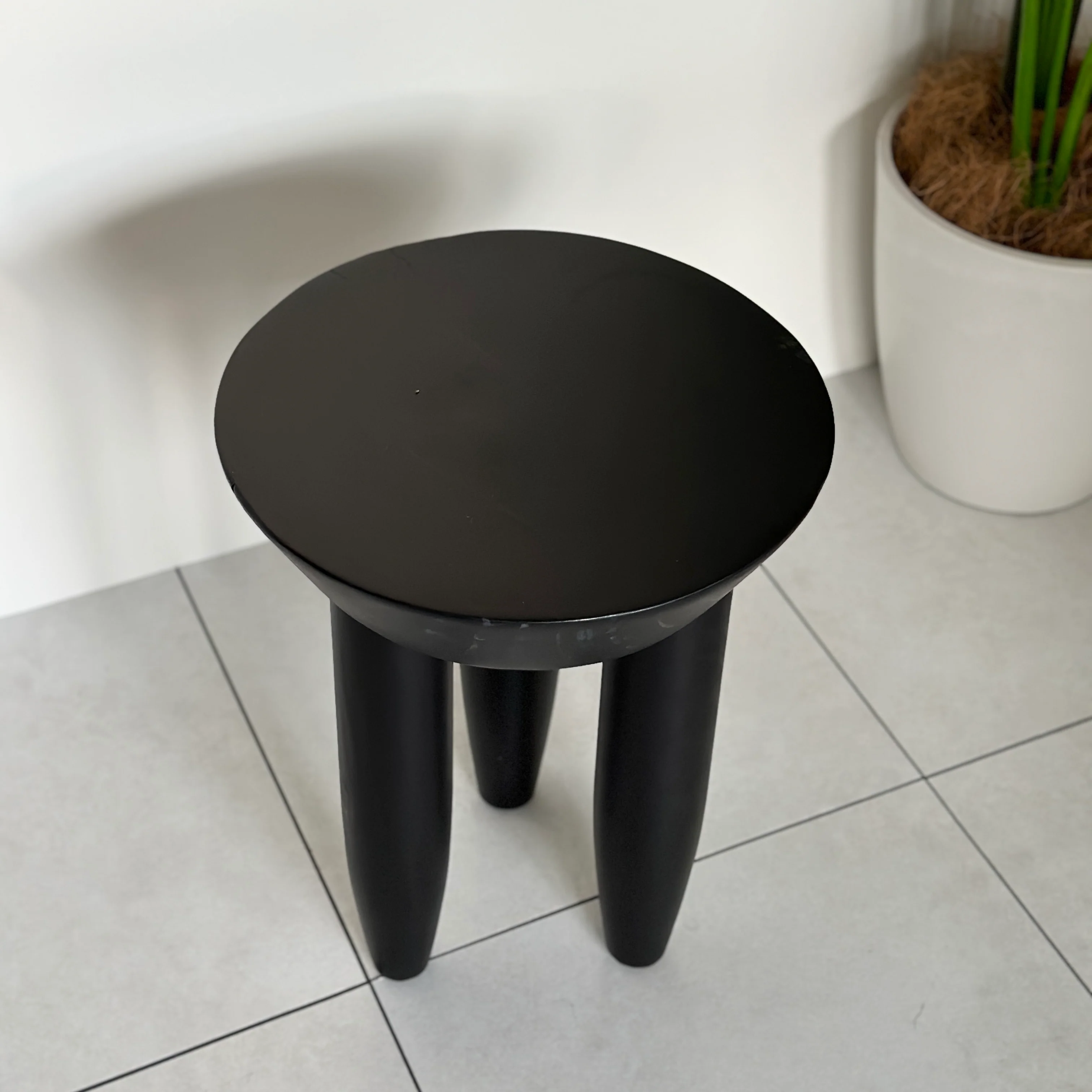 ぽってり脚ウッドスツール