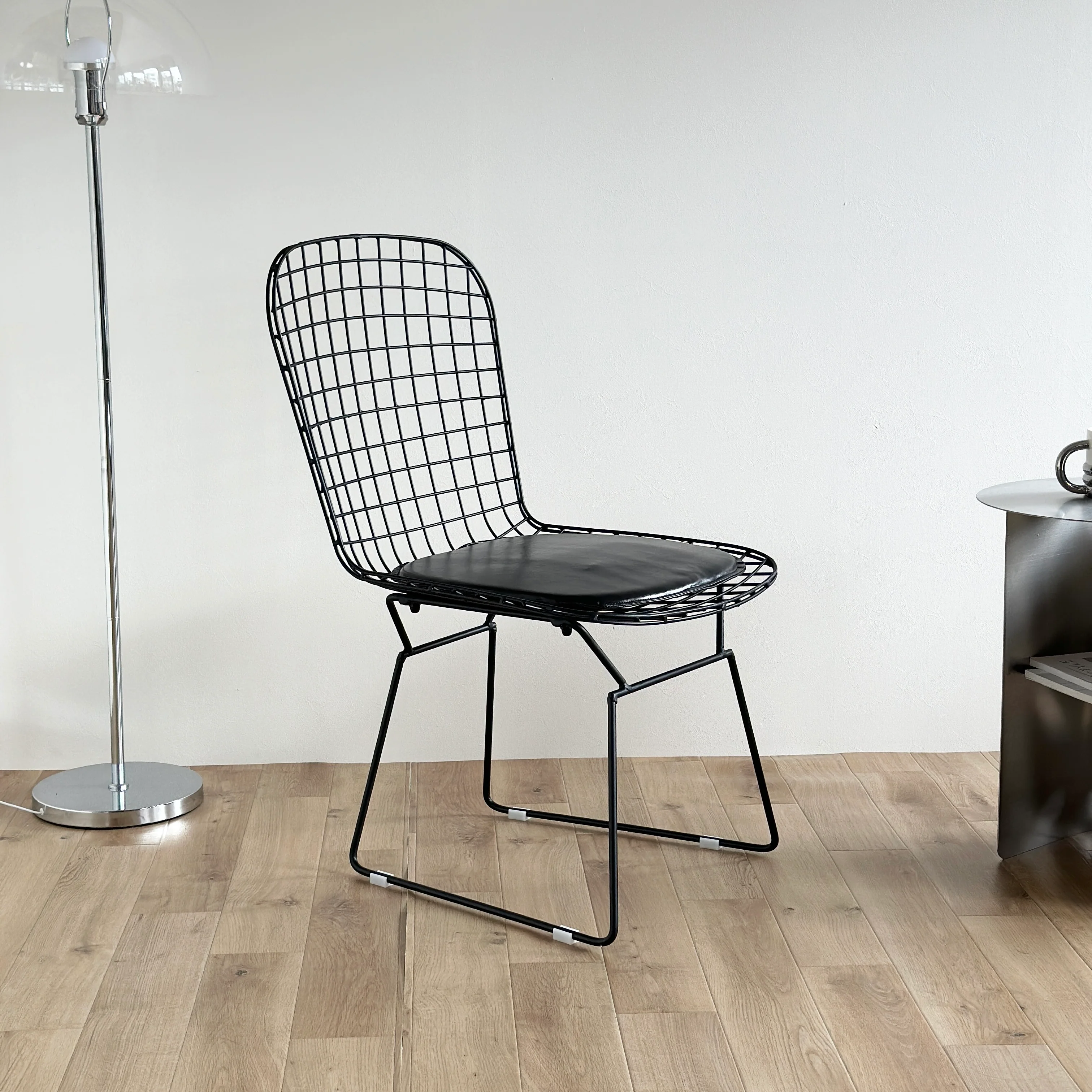 アイアンメッシュチェア