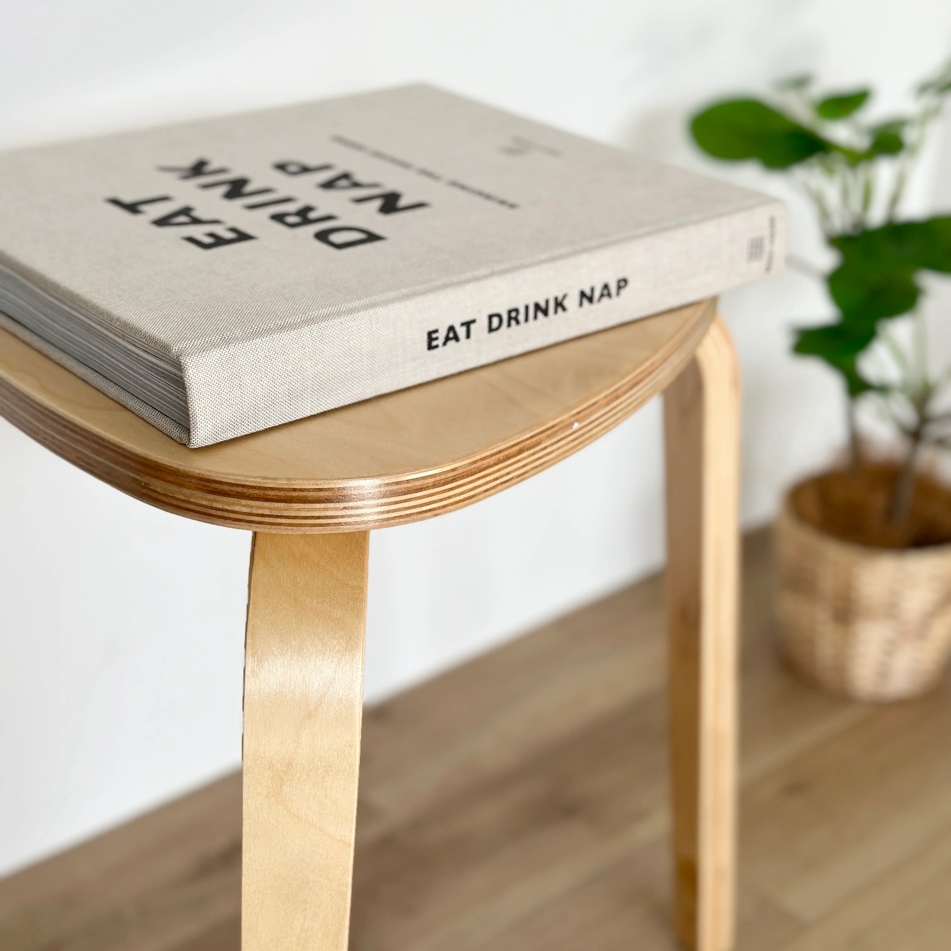 カラースタッキングスツール