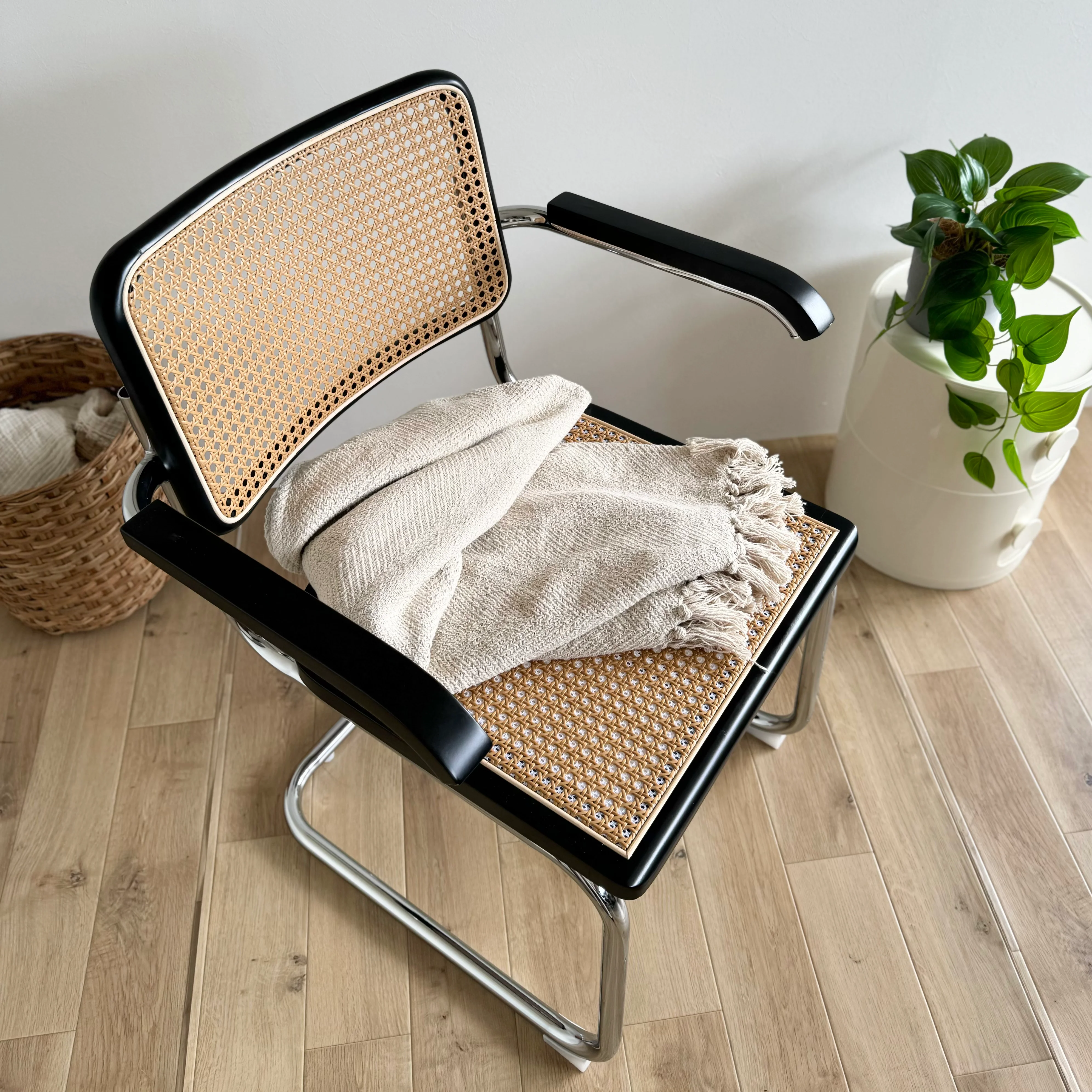 ラタンパイプチェア 肘掛け付