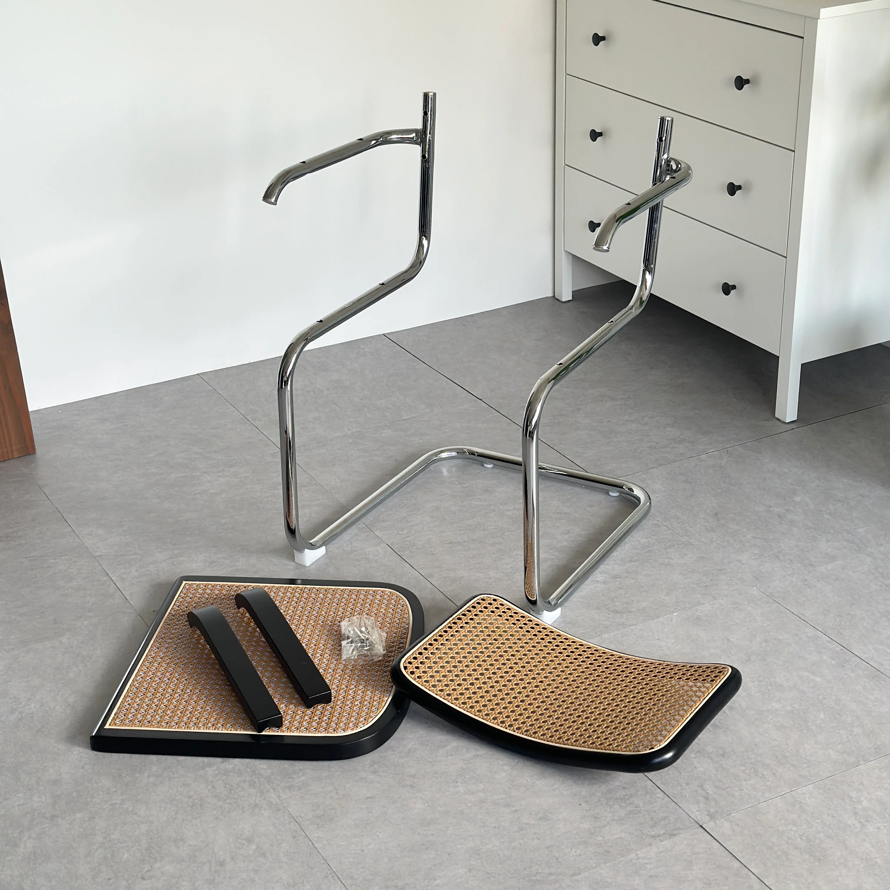 ラタンパイプチェア 肘掛け付