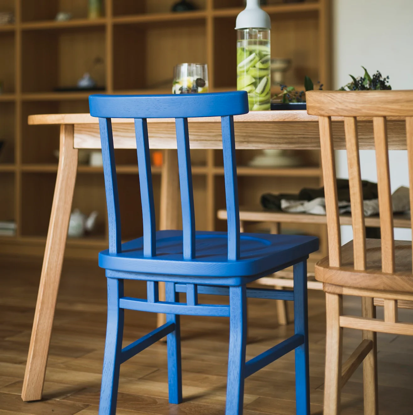 マージダイニングチェア