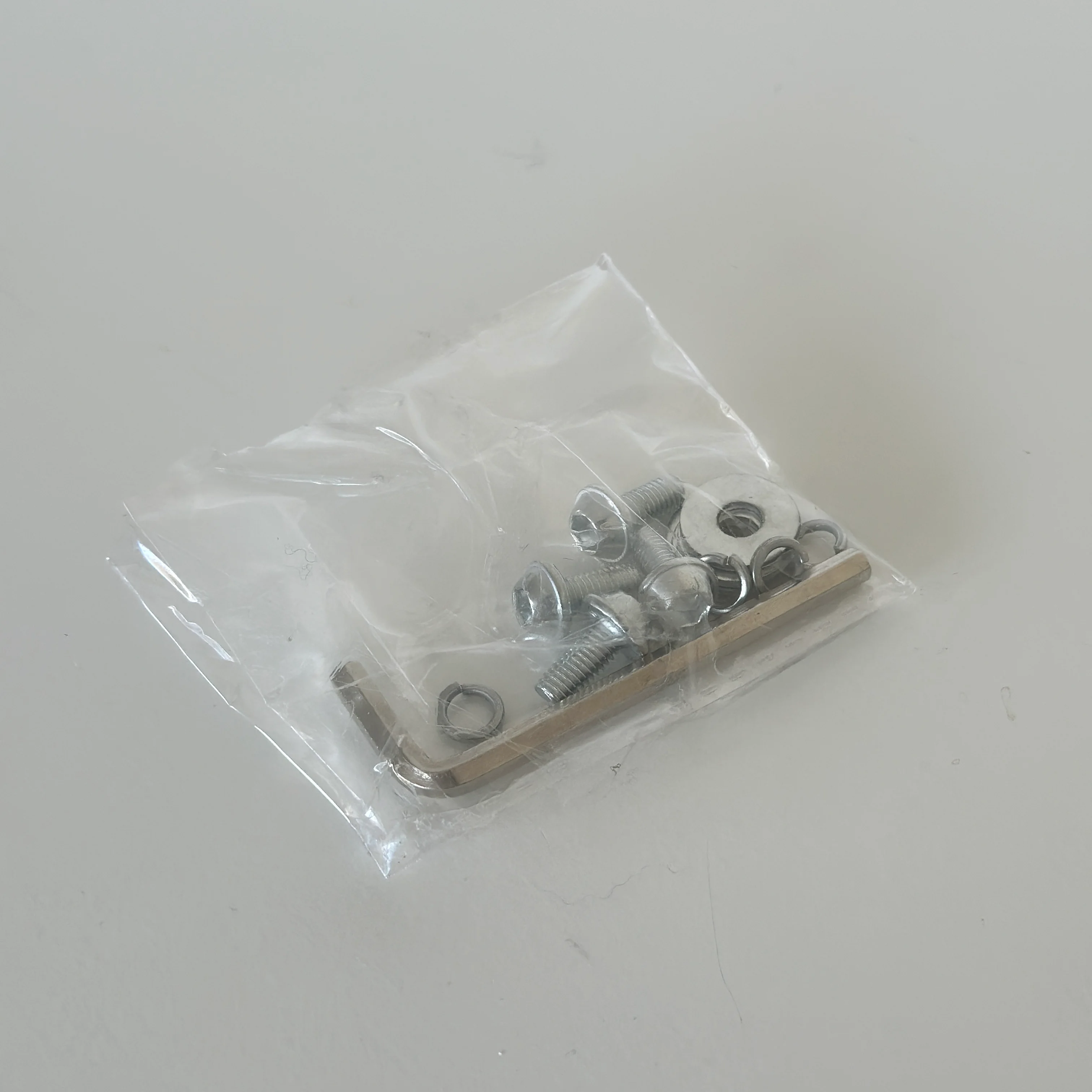 スチール脚チェア