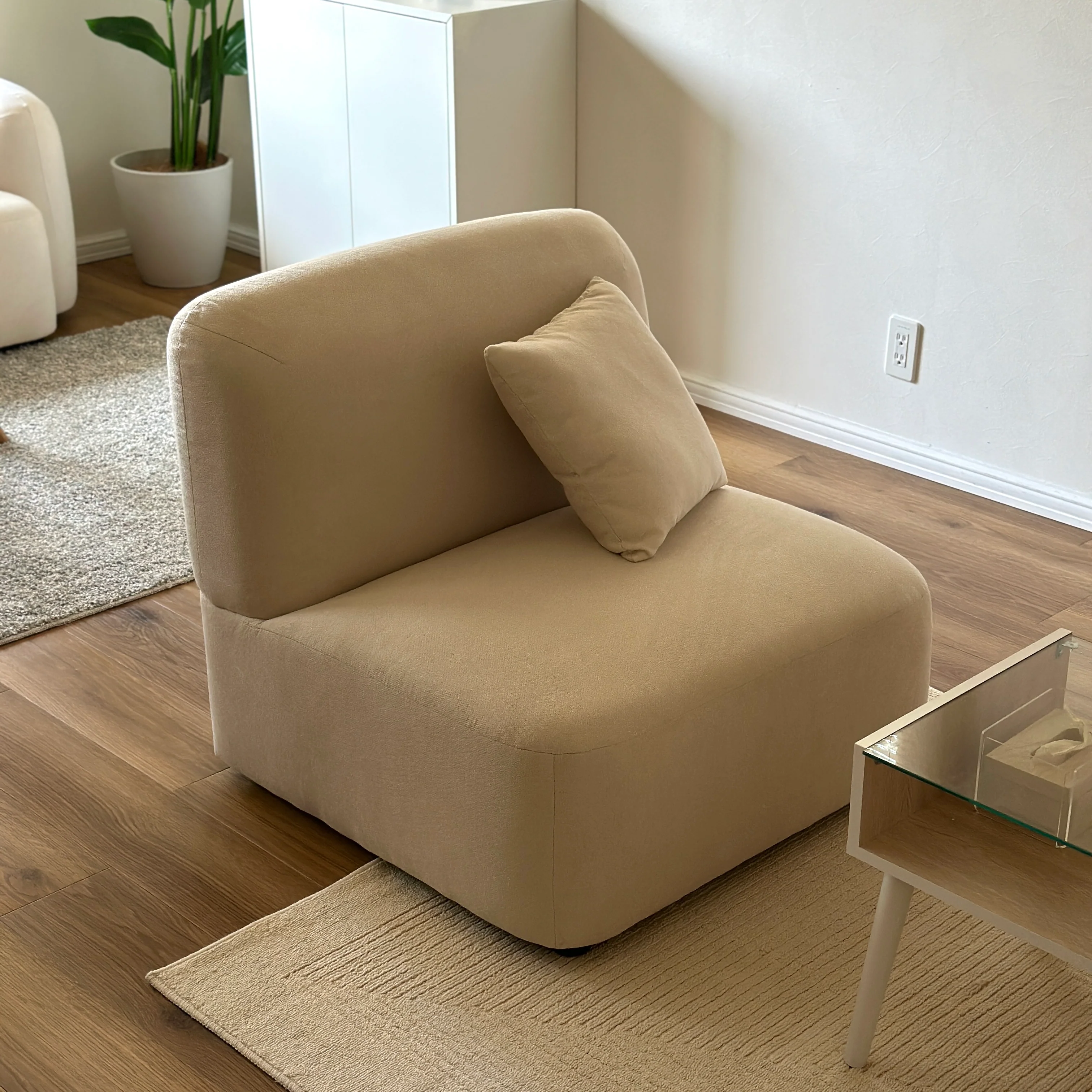 Chamil｜1人掛けソファ