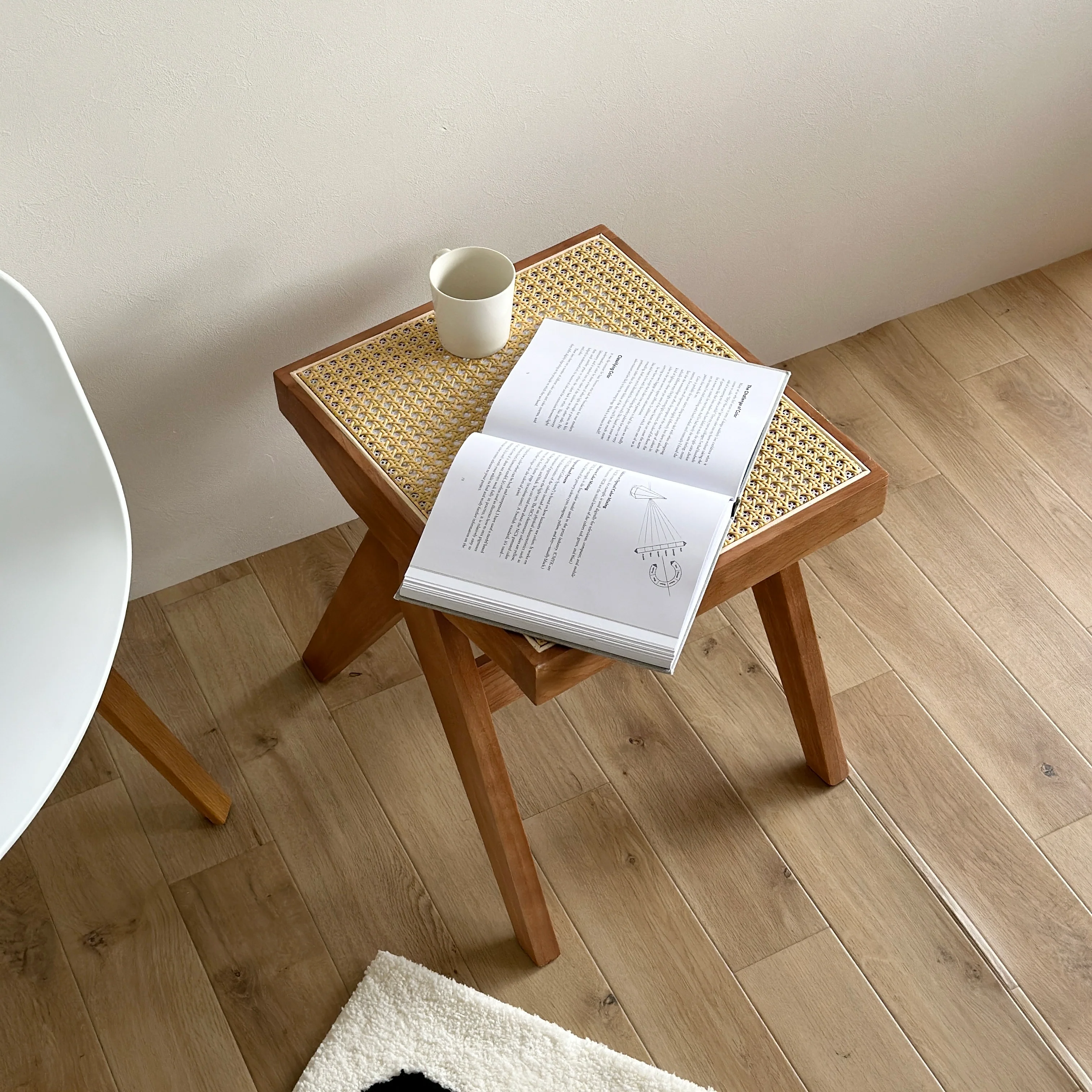 ラタンベンチスツール