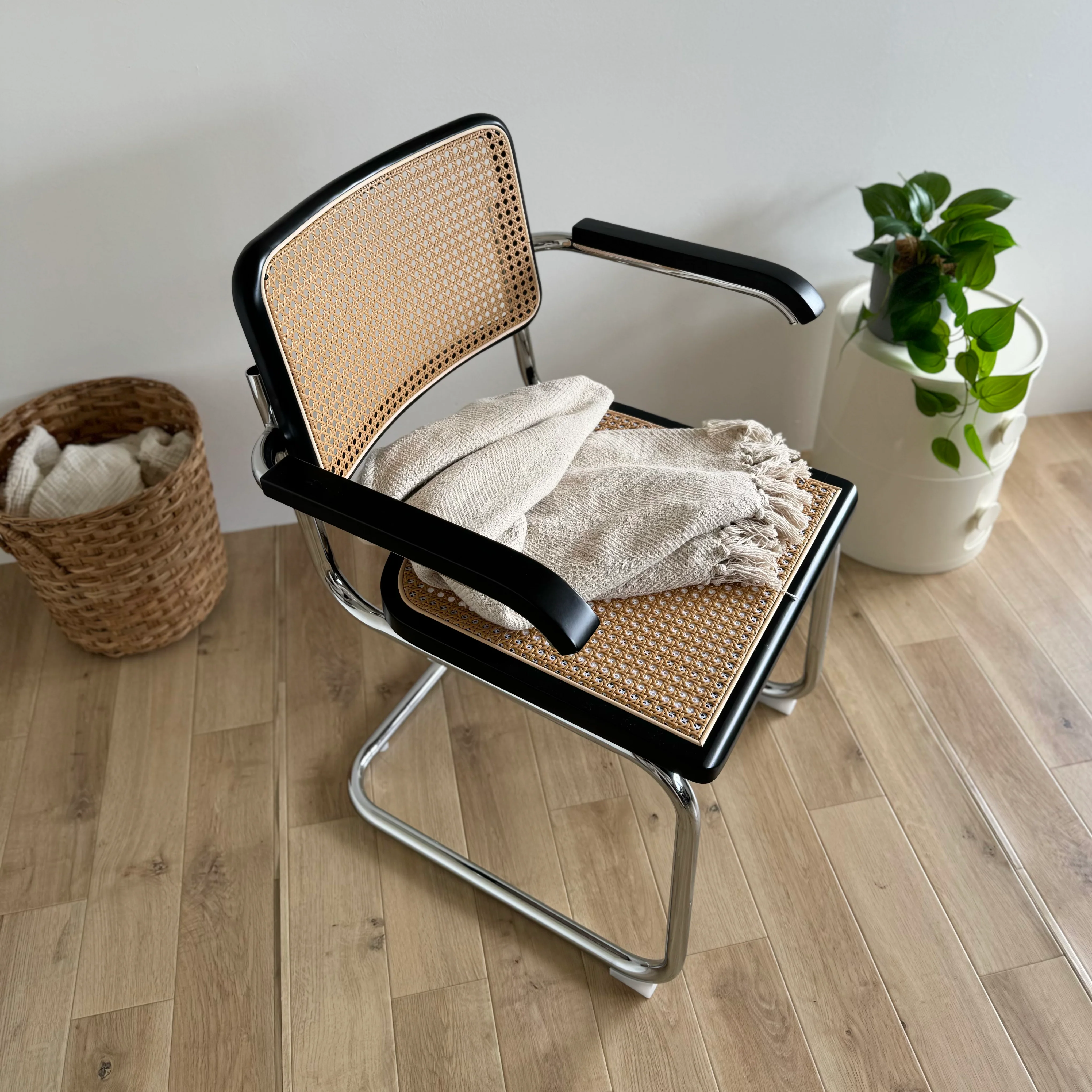 ラタンパイプチェア 肘掛け付