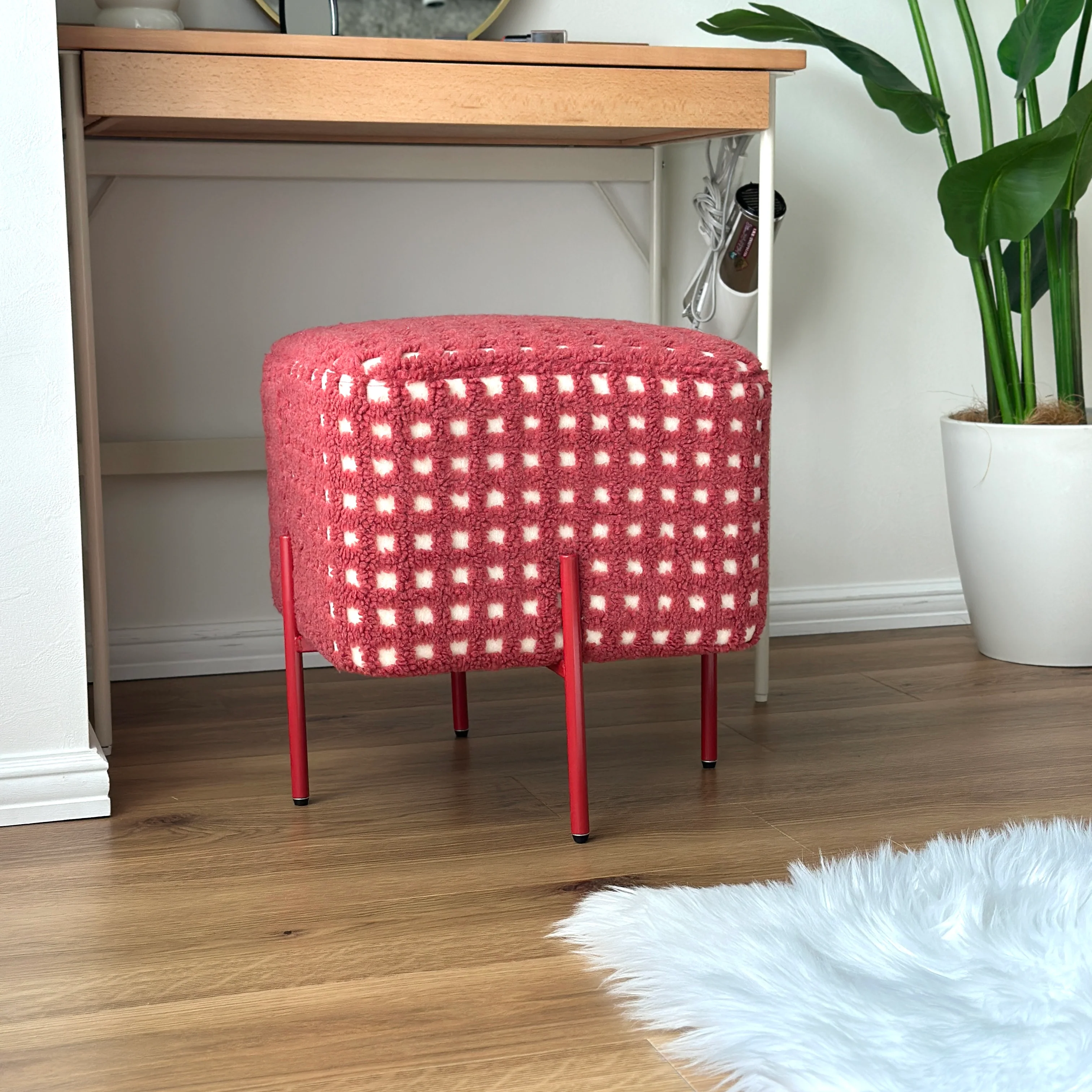 もこもこチェックスツール