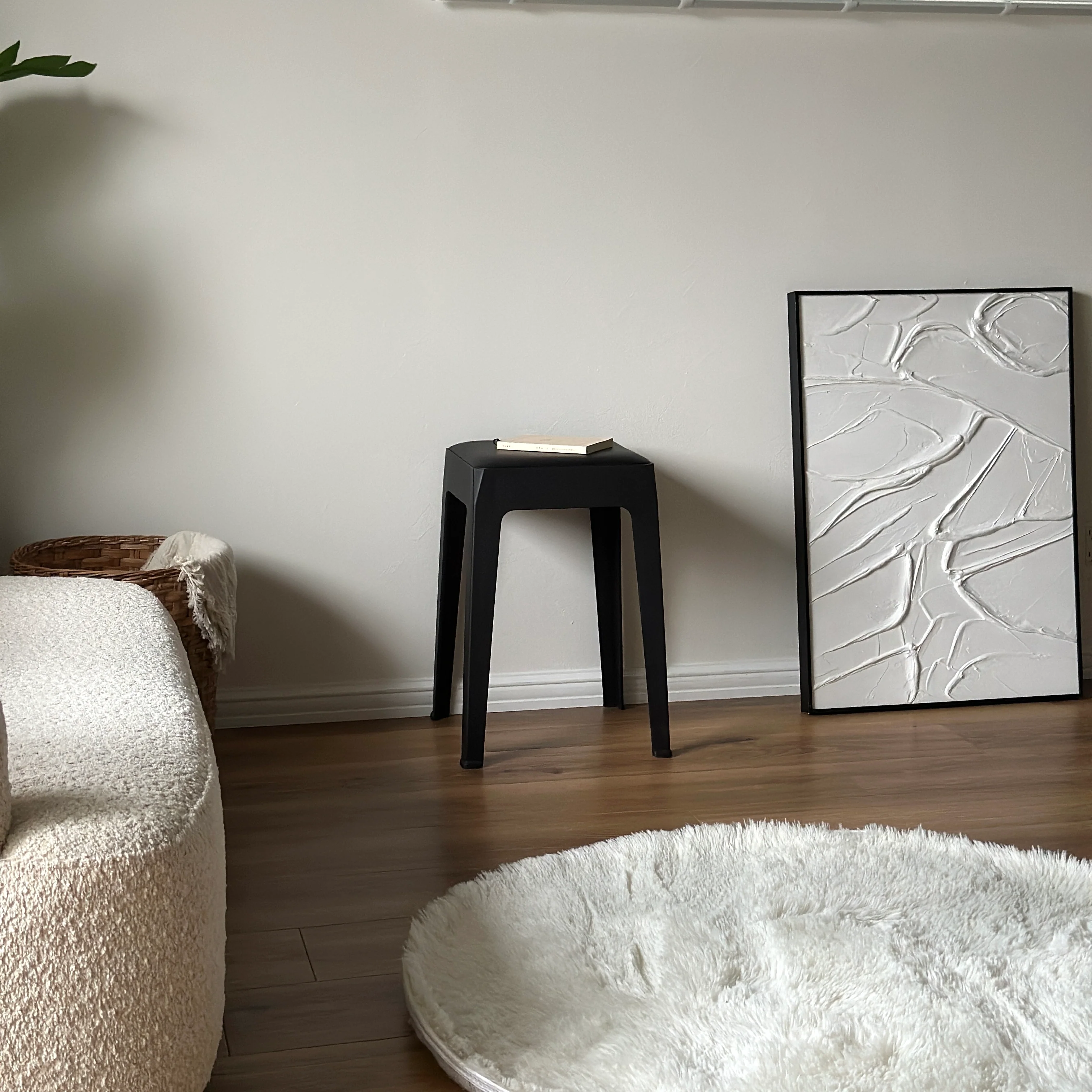 レザー調スクエアスツール