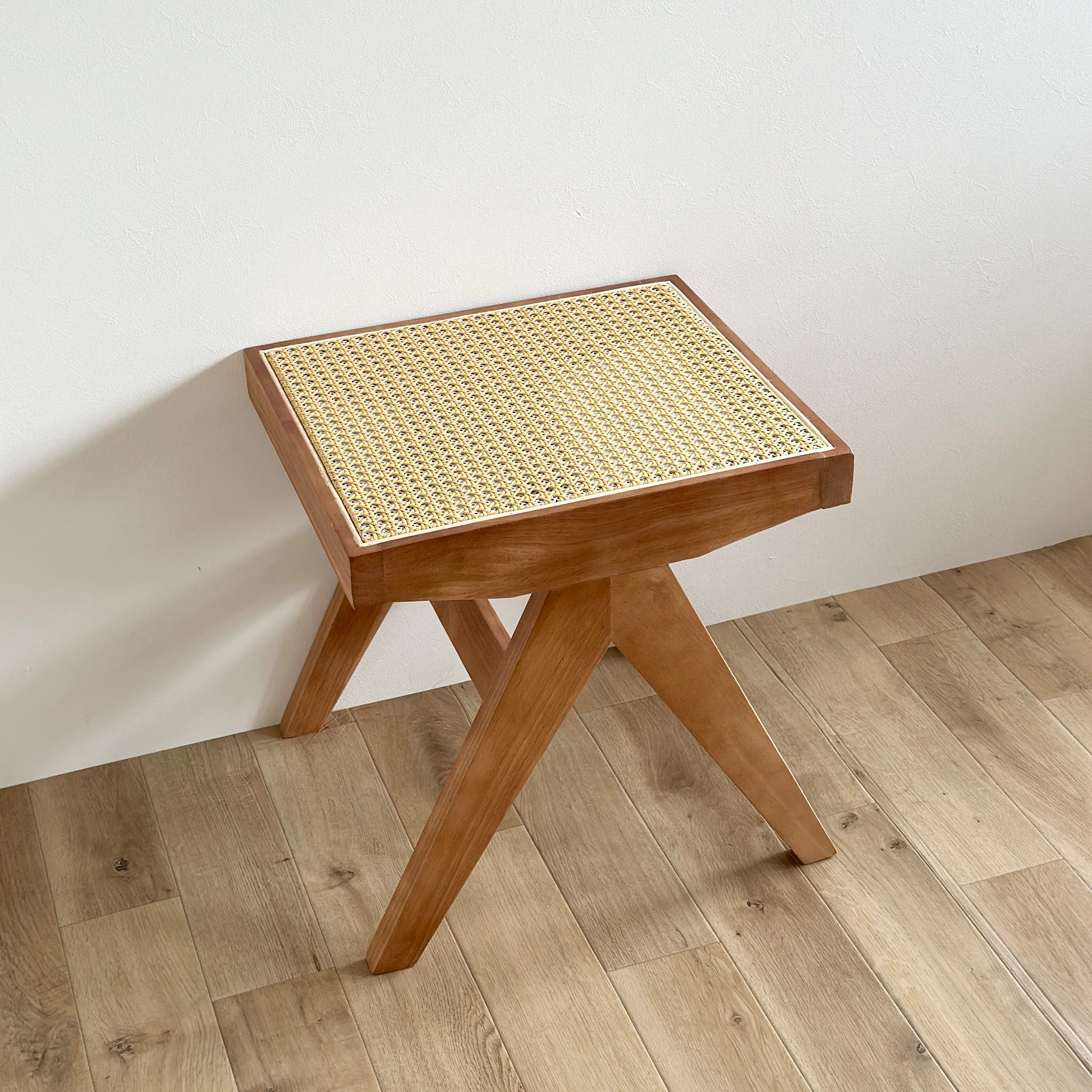 ラタンベンチスツール