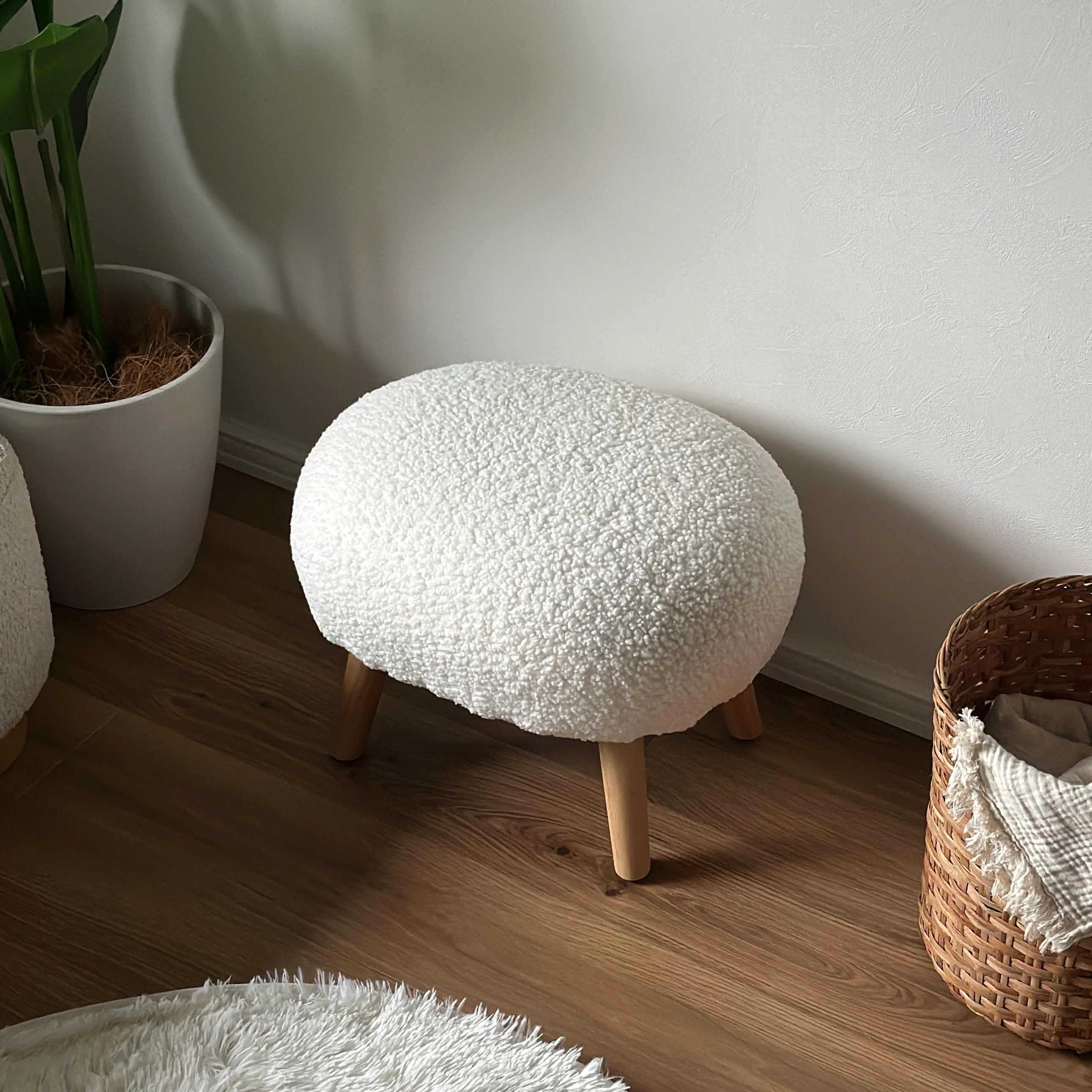 ころりんブークレスツール