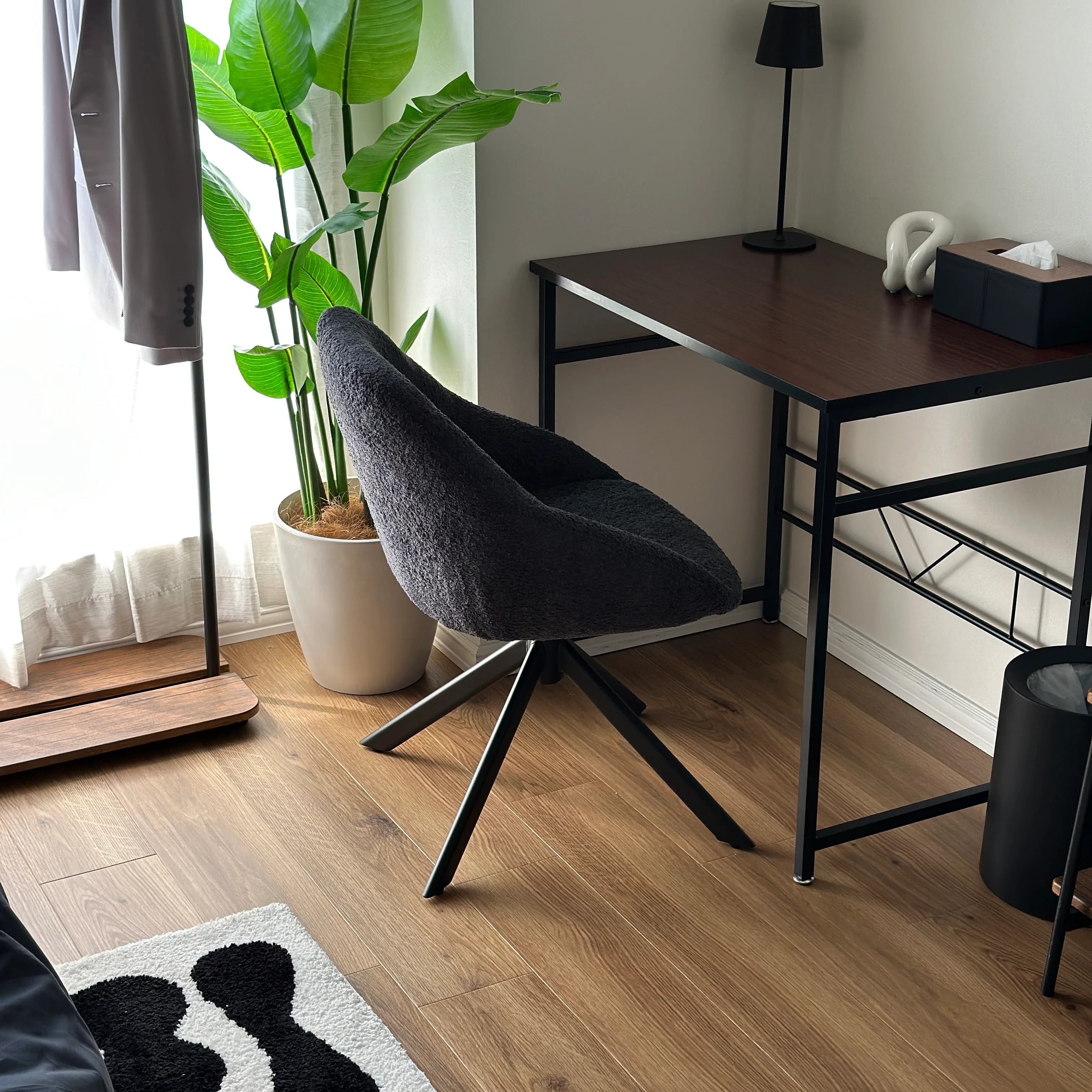 回転ブークレアームチェア